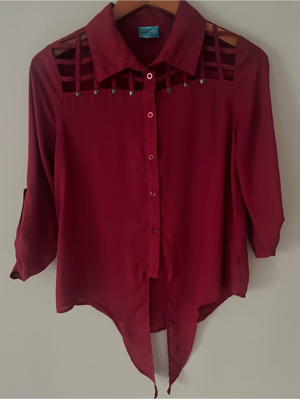 Women's Burgundy Tie-Hem Button-Front Shirt with Lattice Yoke